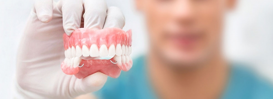 La protesi dentaria: fissa o mobile, scheletrata o in resina?